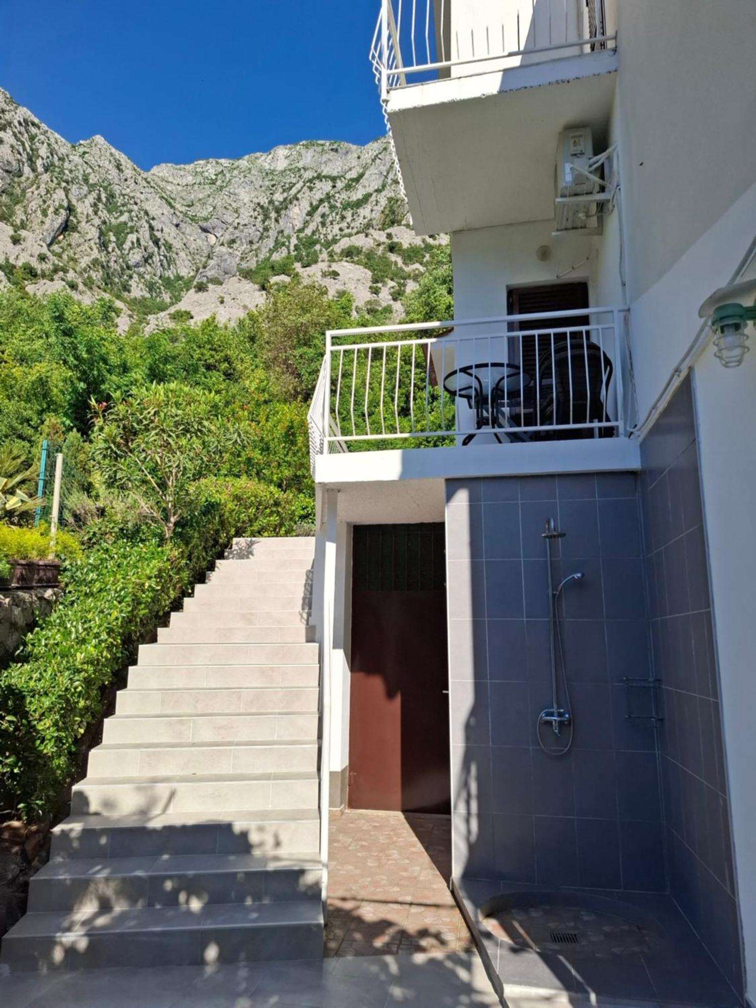 Apartment Cizek Kotor Exterior photo